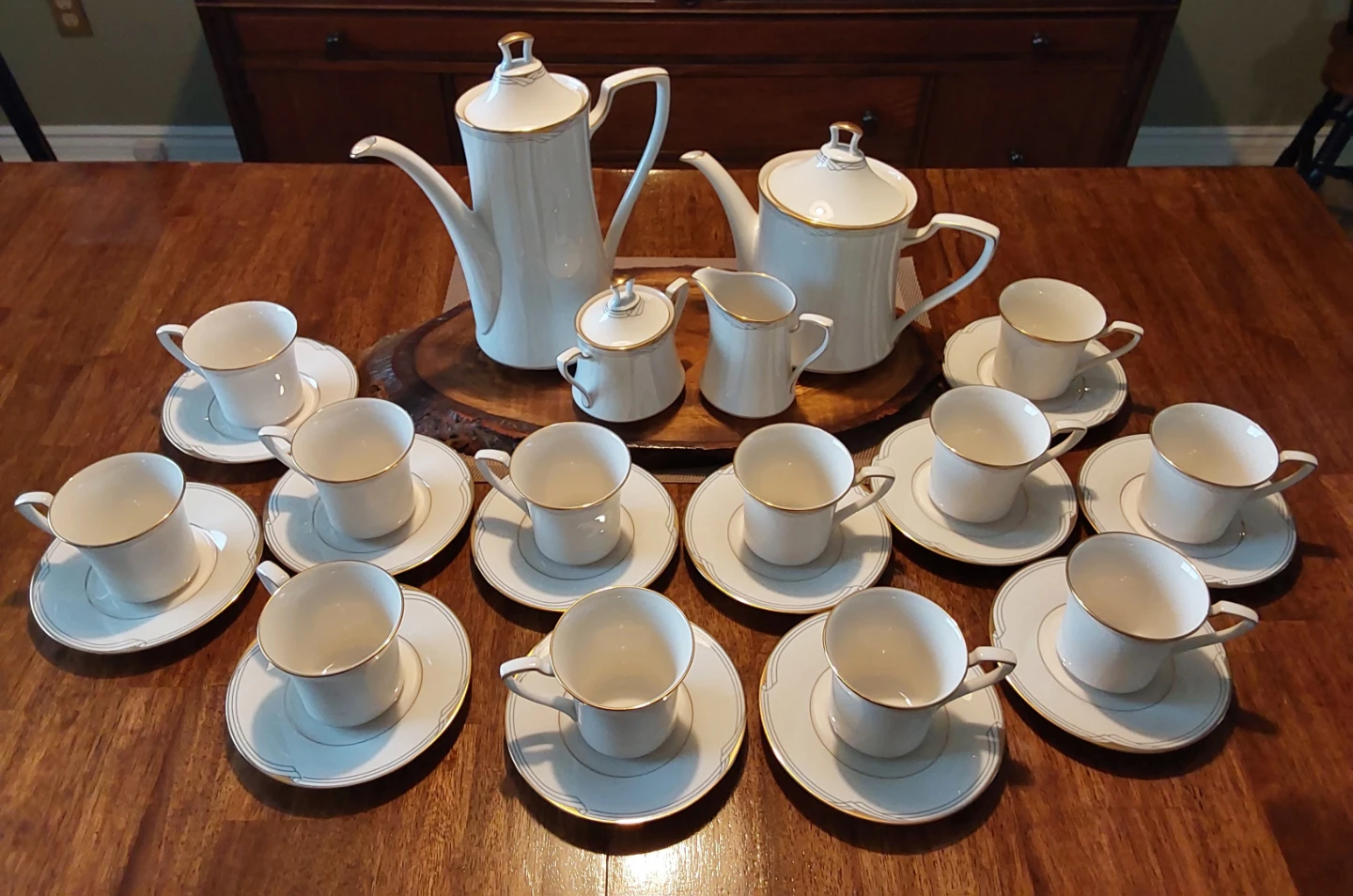 Noritake Golden Cove 7719 16 piece Coffee and Tea Service - photo 2