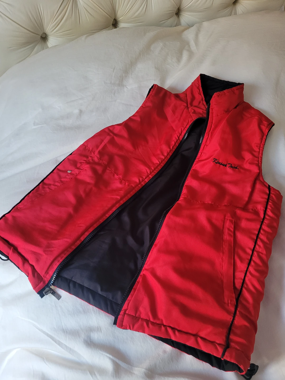 🥕Unisex Reversible Red & Black Vest