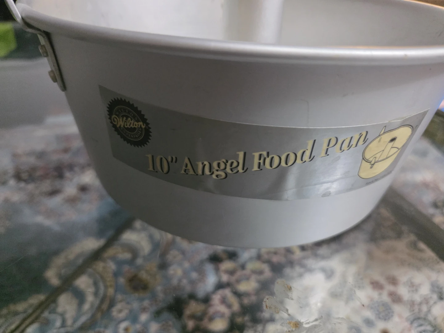 Wilton 10" Angel Food Pan - photo 2