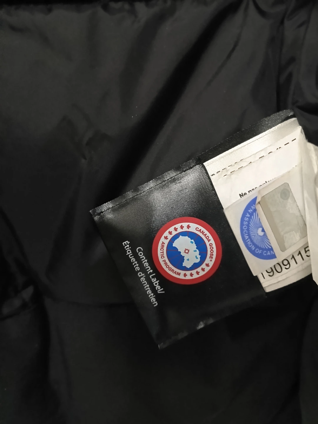Canada Goose Fusion Parka - Black - Size M - photo 4