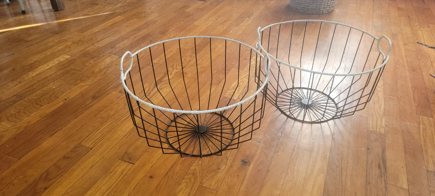 Set of 2 Wire Storage Baskets with Handles - photo 3