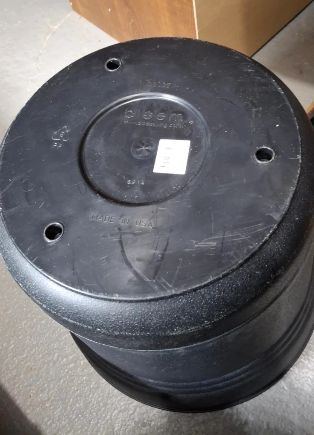 14" Black plastic Plant Pot 🏆 - photo 2