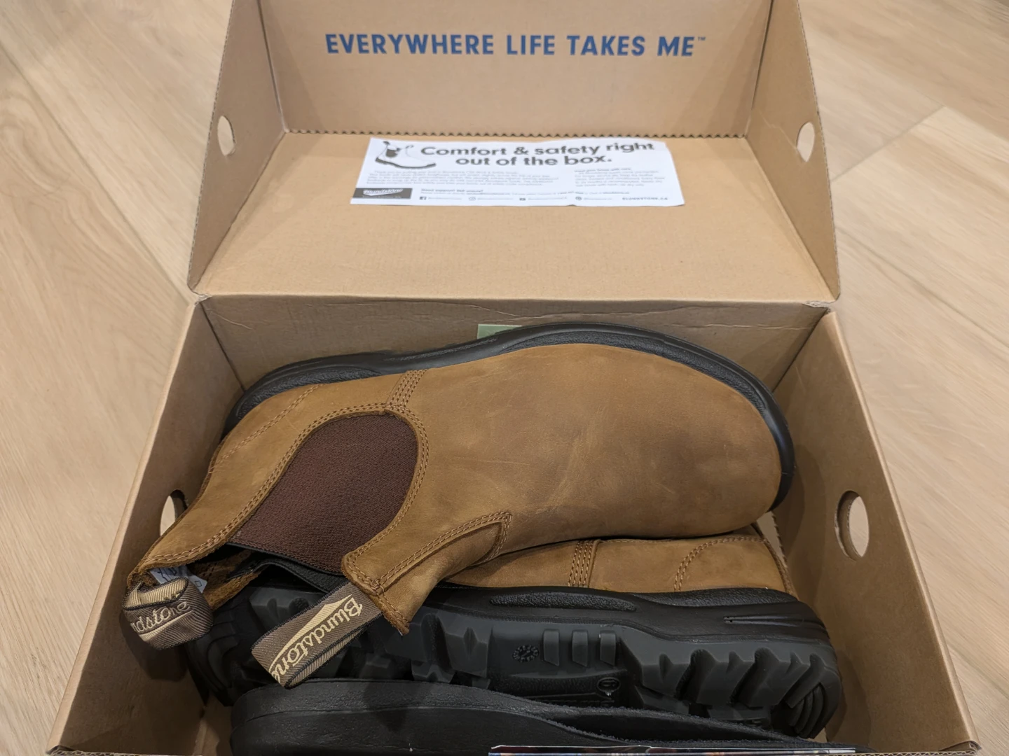 Size 10 Blundstone Chelsea boots - photo 2