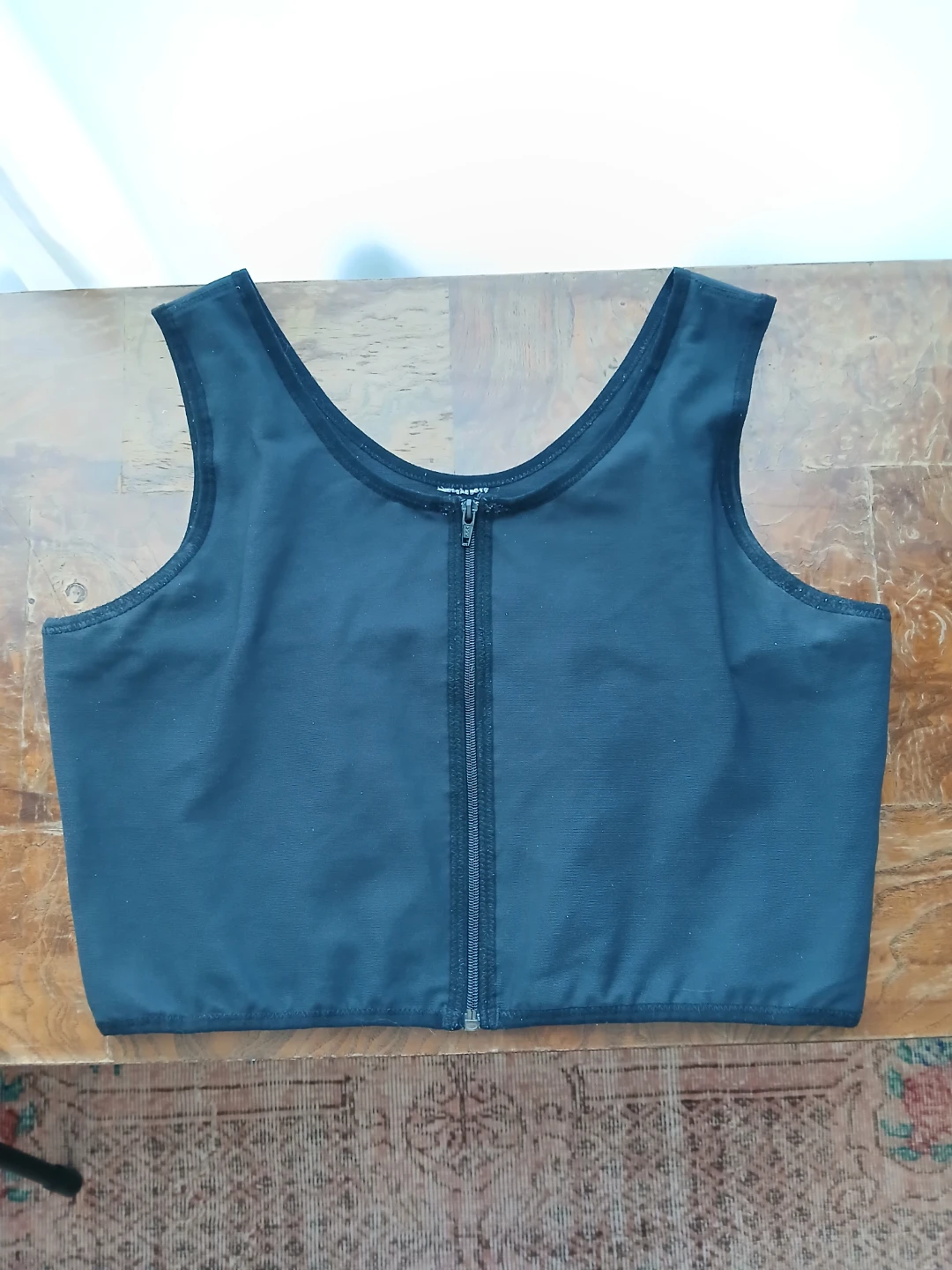 XL black chest binder w zipper (Untag size 4XL)