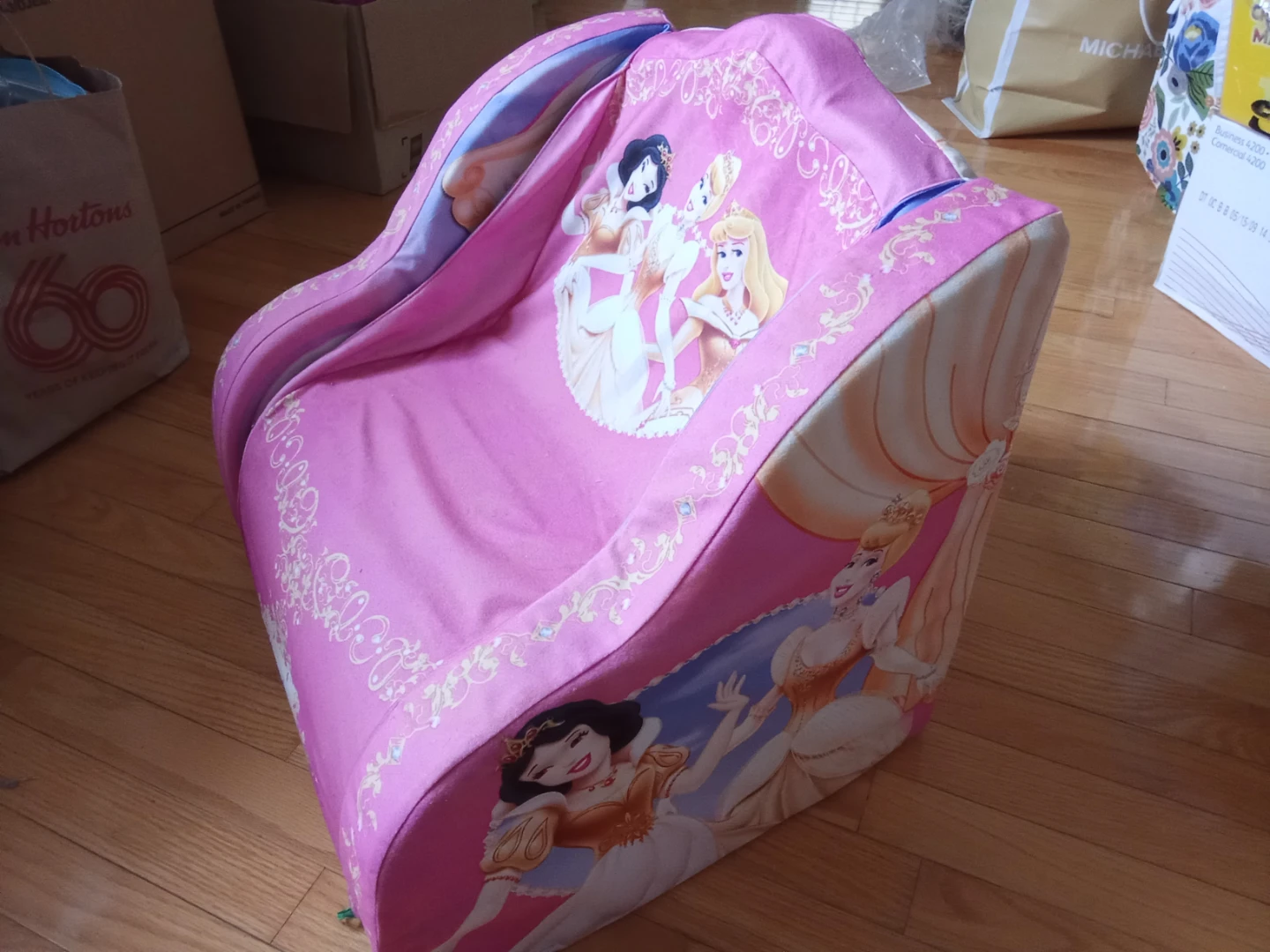 Disney Princess Carriage Armchair - photo 3