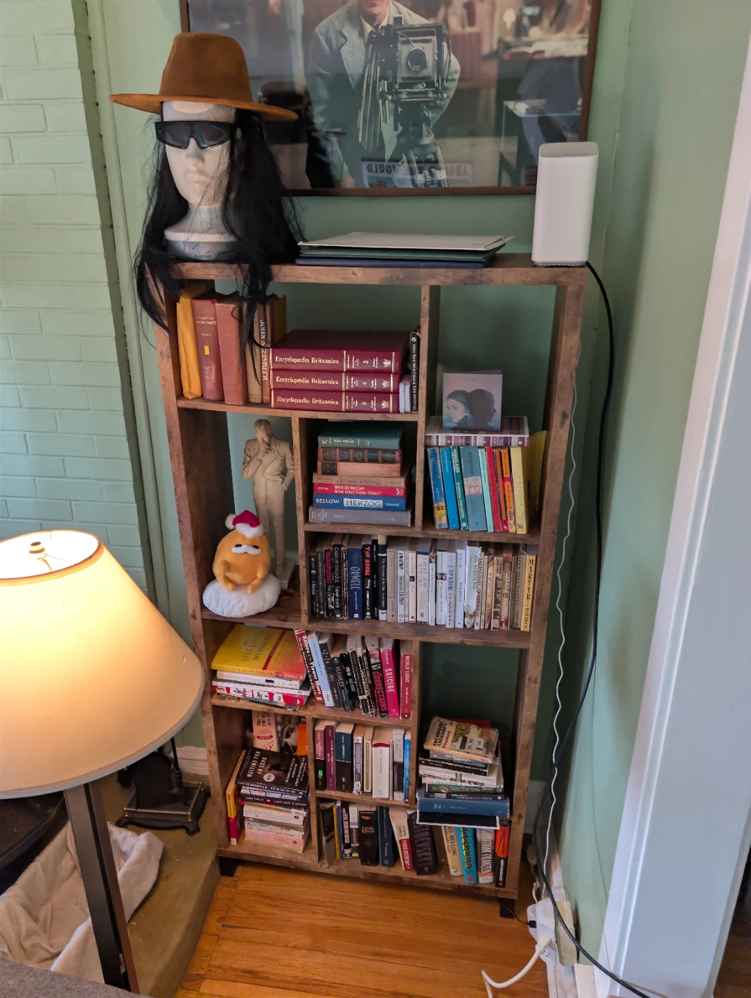 Wooden Bookshelf - photo 2
