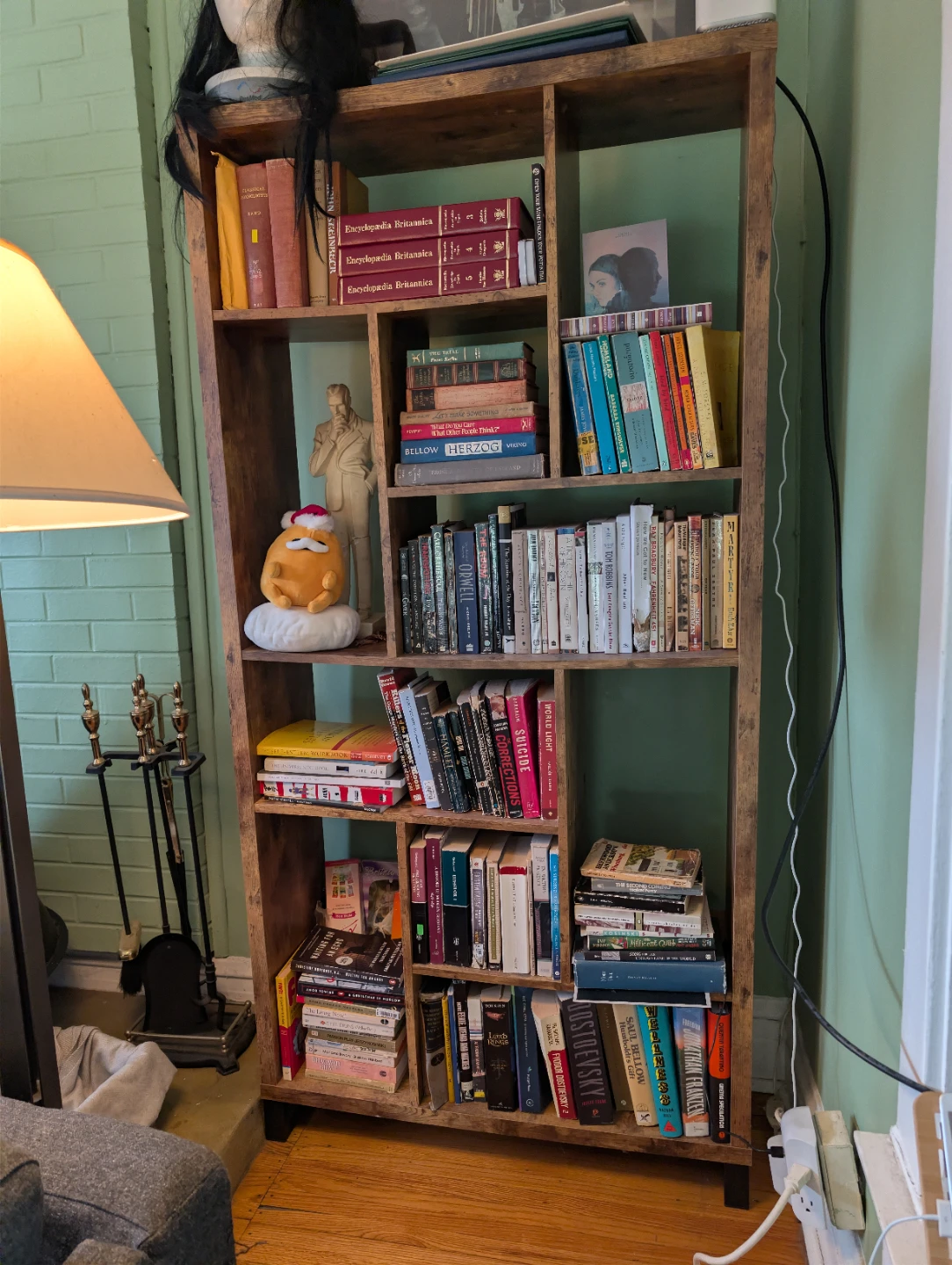 Wooden Bookshelf - photo 4