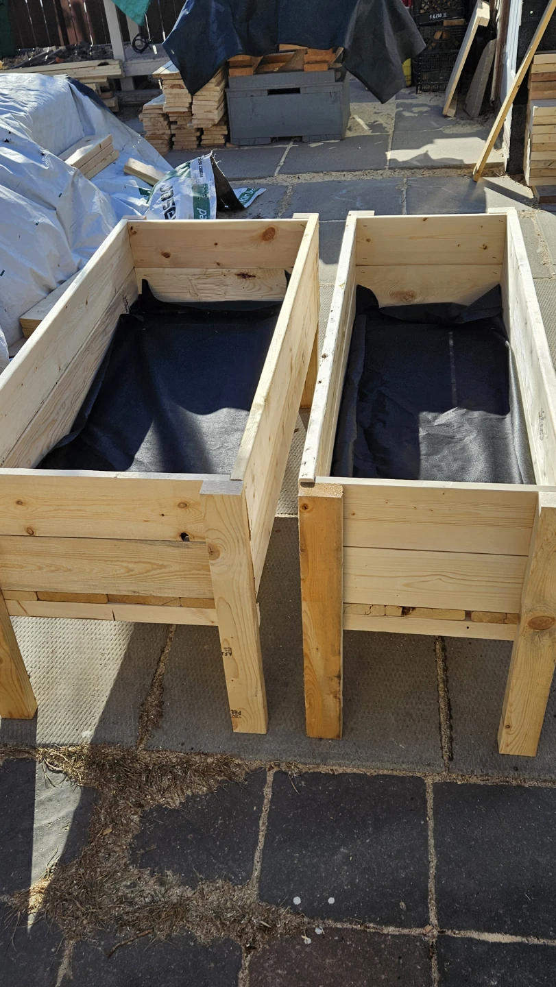 Hand Craft Raised Planter Boxes available in different sizes - photo 2