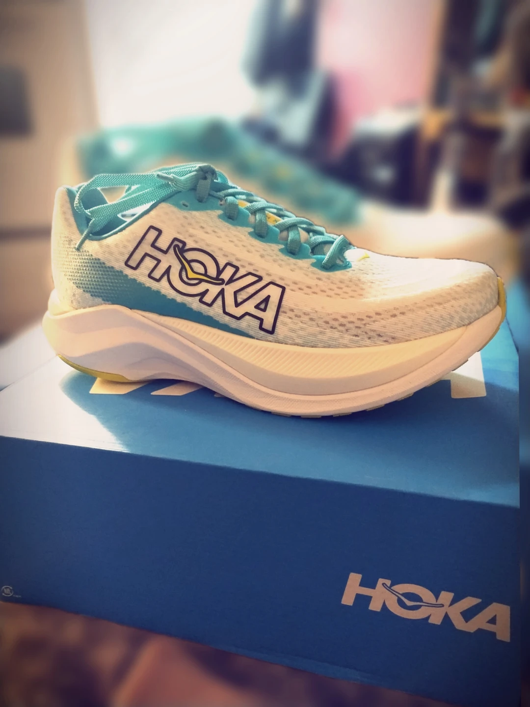 HOKA W MACH X sz 8.5 performance running shoe
