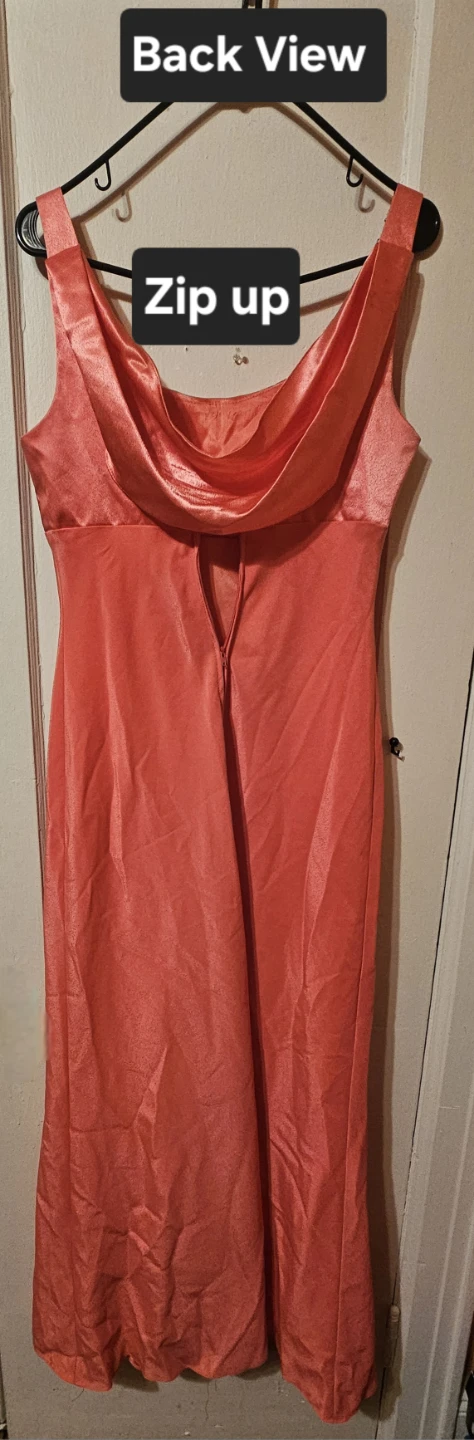 Women's formal dress. Size Medium - photo 4