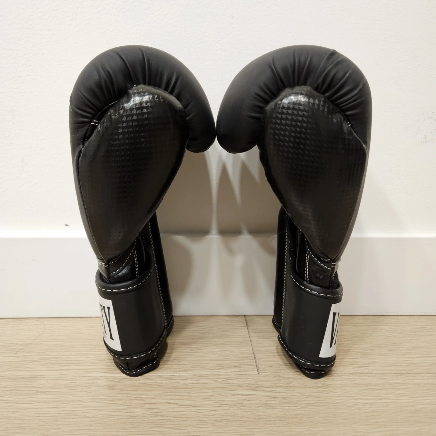 Pair of VANCITY DCS Boxing Gloves - photo 4