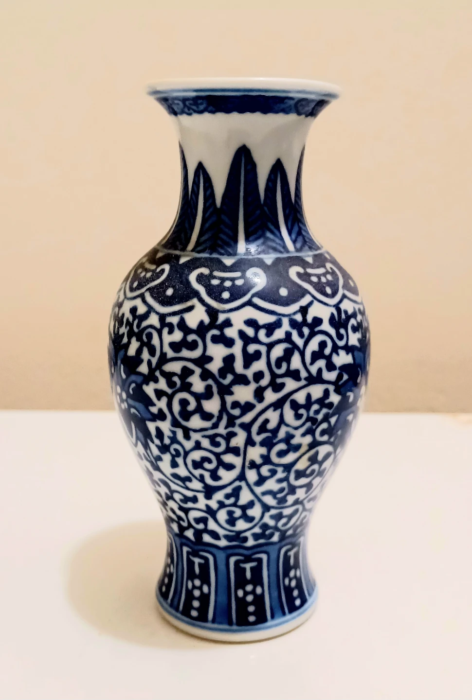 Antique Imperial-style Hand Painted Qianlong Vase