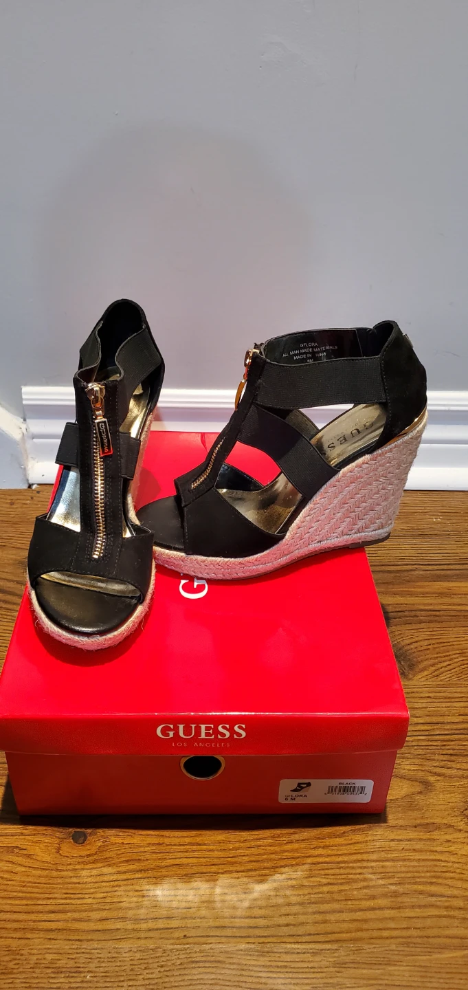 Guess Black Wedge Sandals with Gold Zipper Sz 6 - photo 2