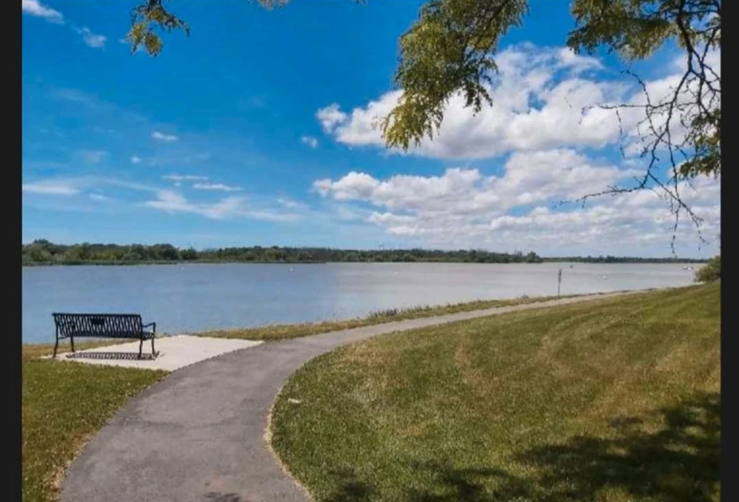 1,200 TWOBEDROOM FURNISHED DUNNVILLE - photo 2