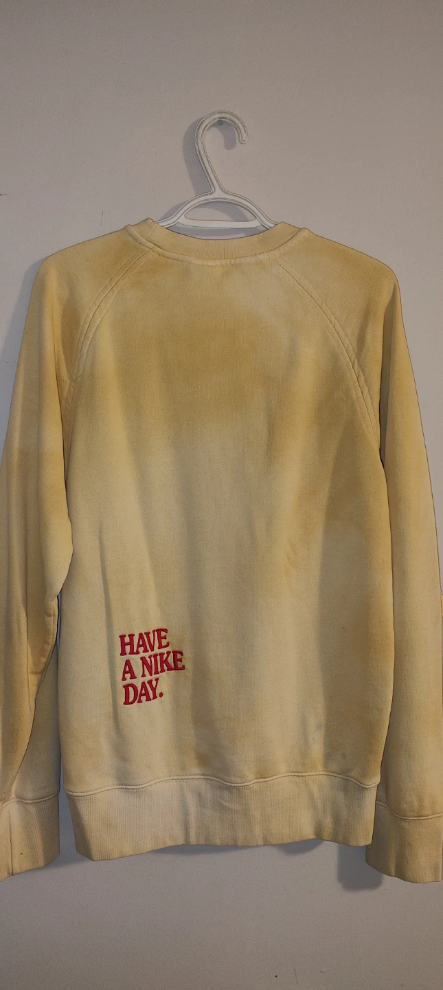 Nike sweatshirt with Daisy - photo 2