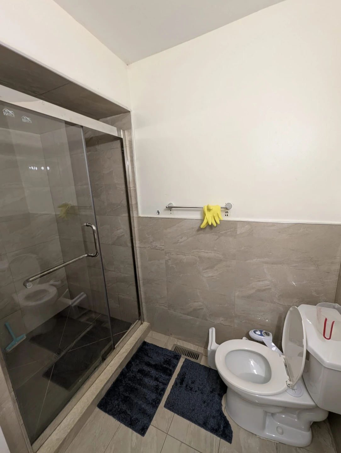 Sharing Room for Male from March - photo 4