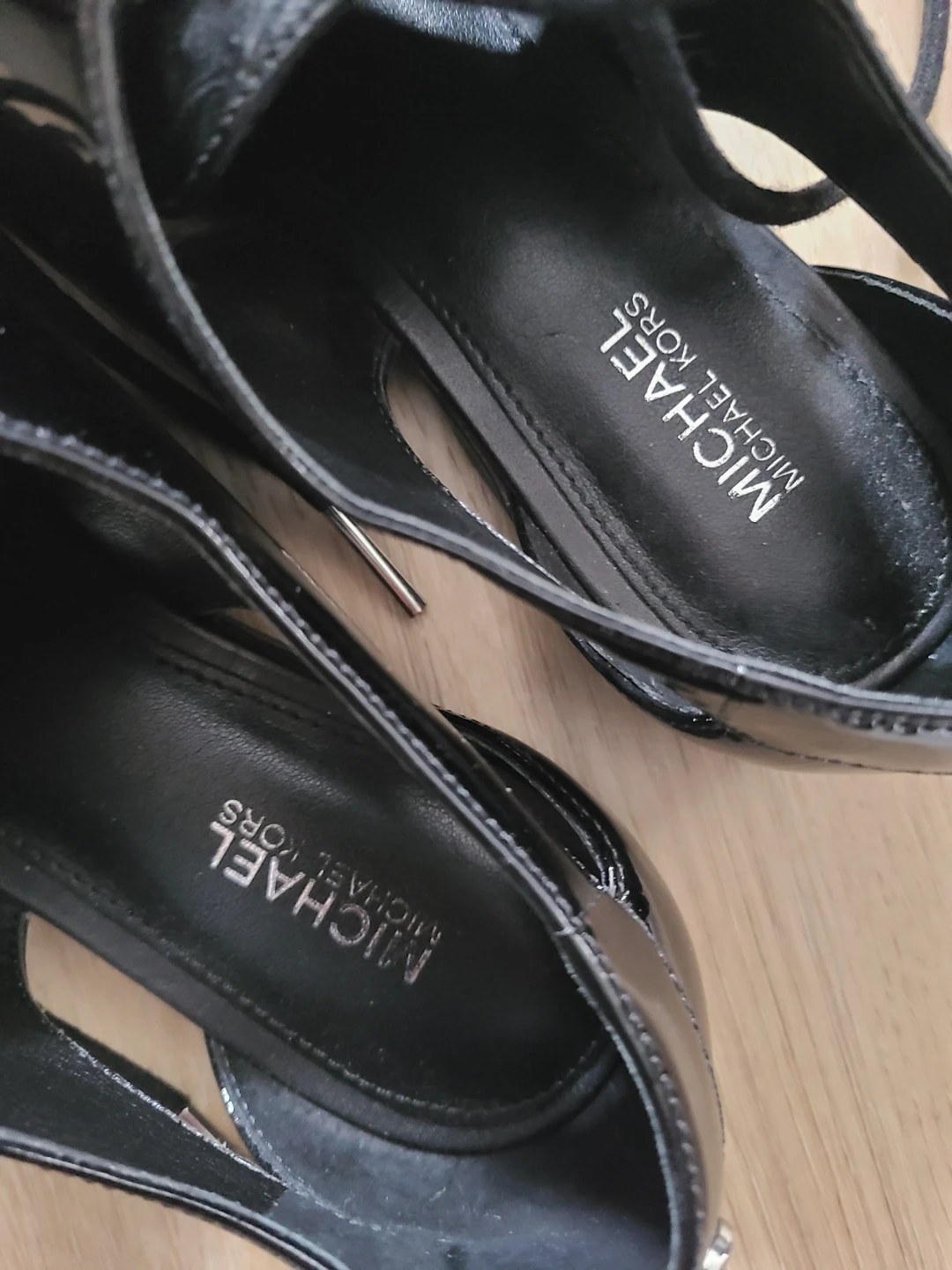 Michael Kors Black Leather Oxford Flats - Size 6 - photo 3