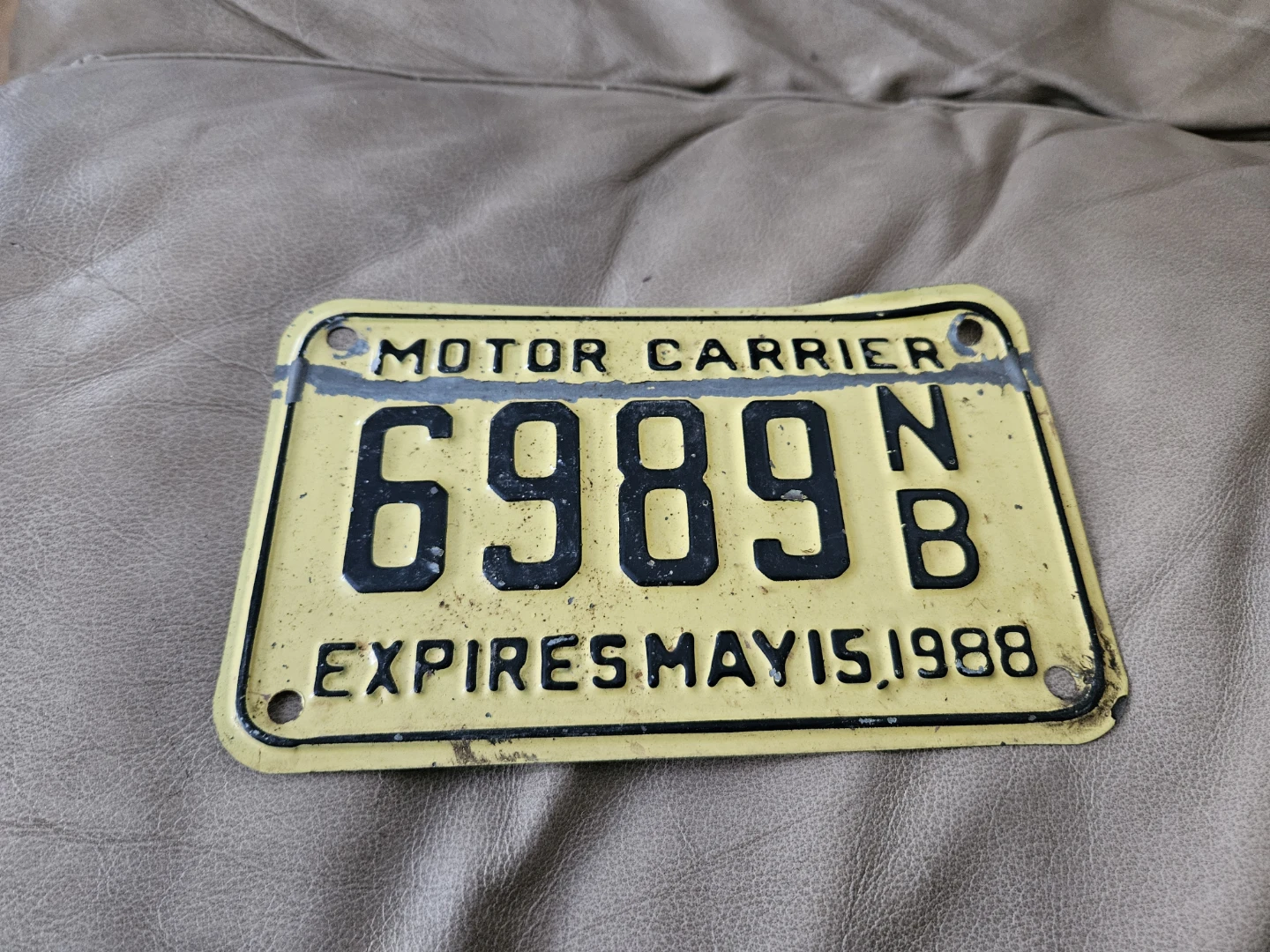 Lot of 5 Vintage Motor Carrier License Plates - photo 4