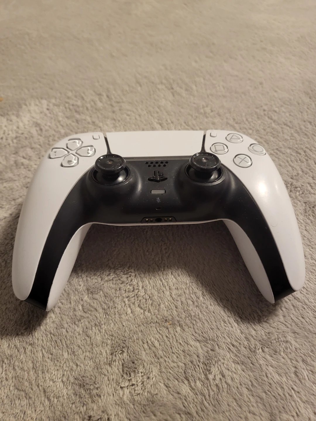 Sony PlayStation 5 DualSense Wireless Controller - photo 2