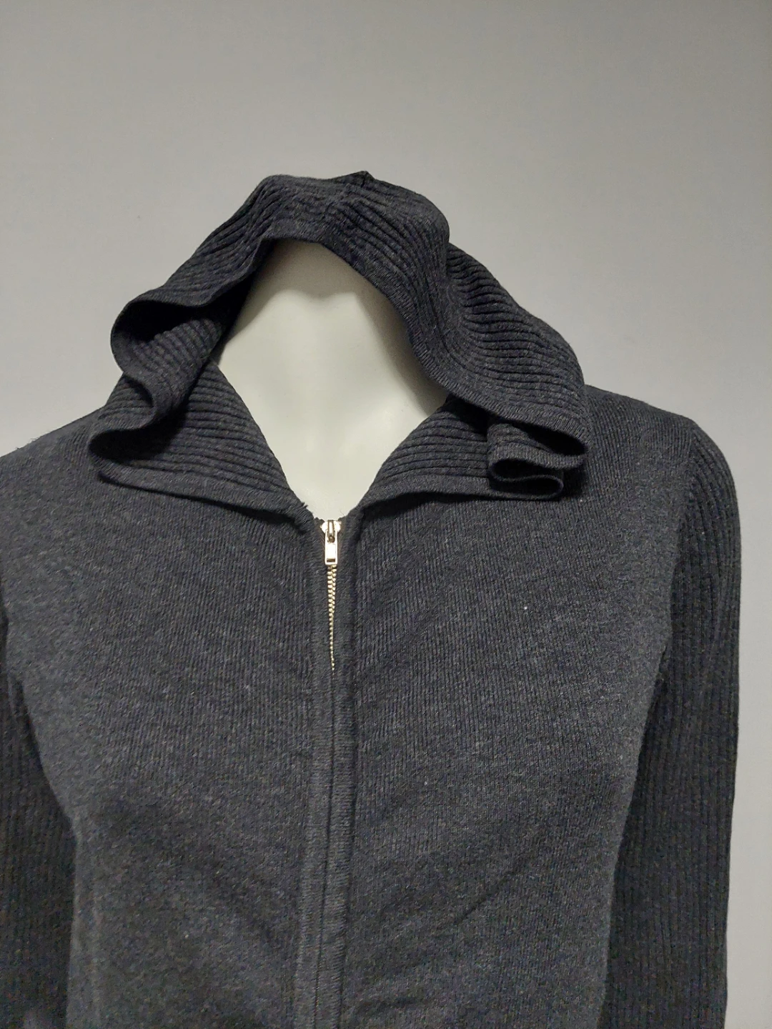 DANIER Grey Zip-Up Hooded Sweater Small 🏆"). - photo 4