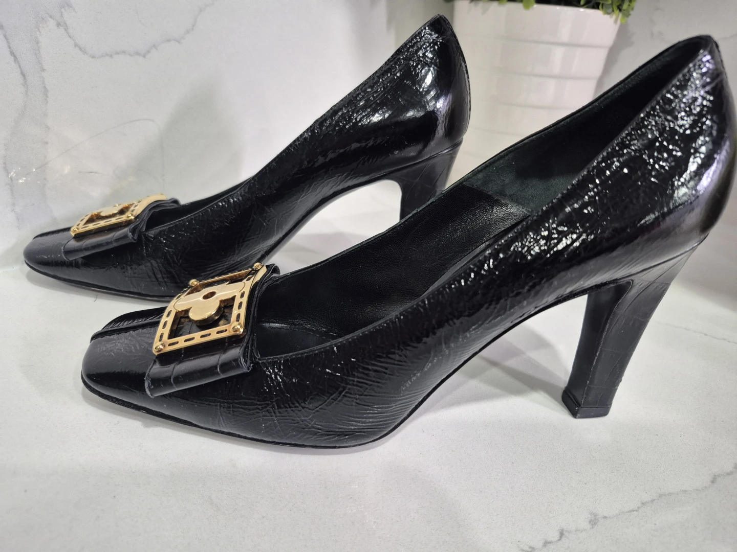 🏆Louis Vuitton Black Leather Heels - Size 38.5