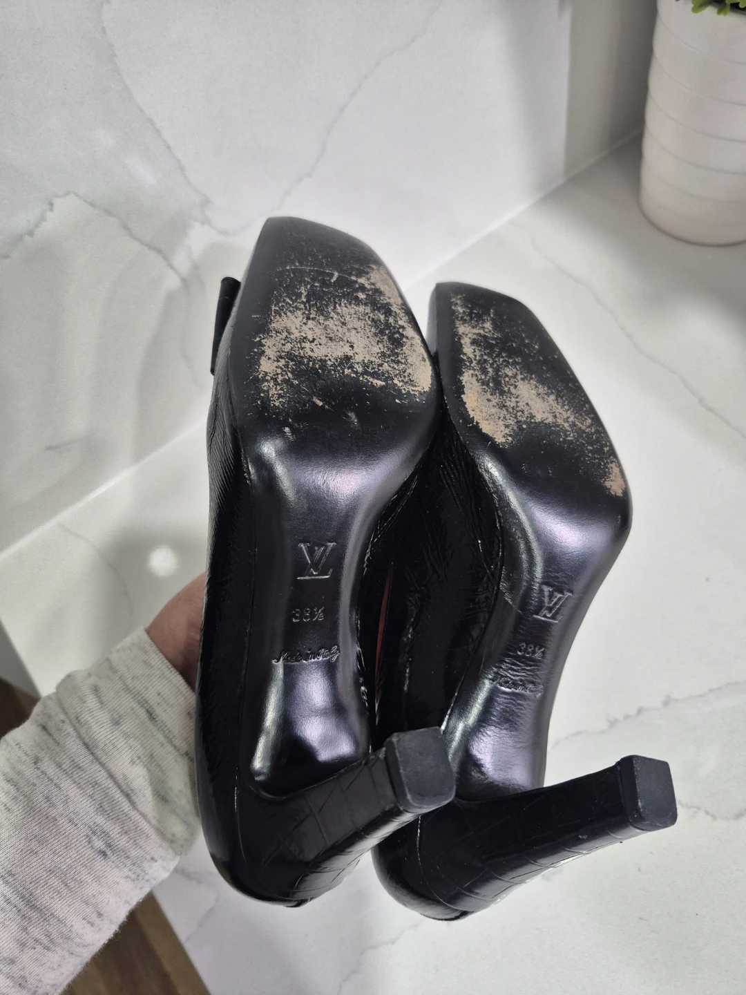 🏆Louis Vuitton Black Leather Heels - Size 38.5 - photo 5