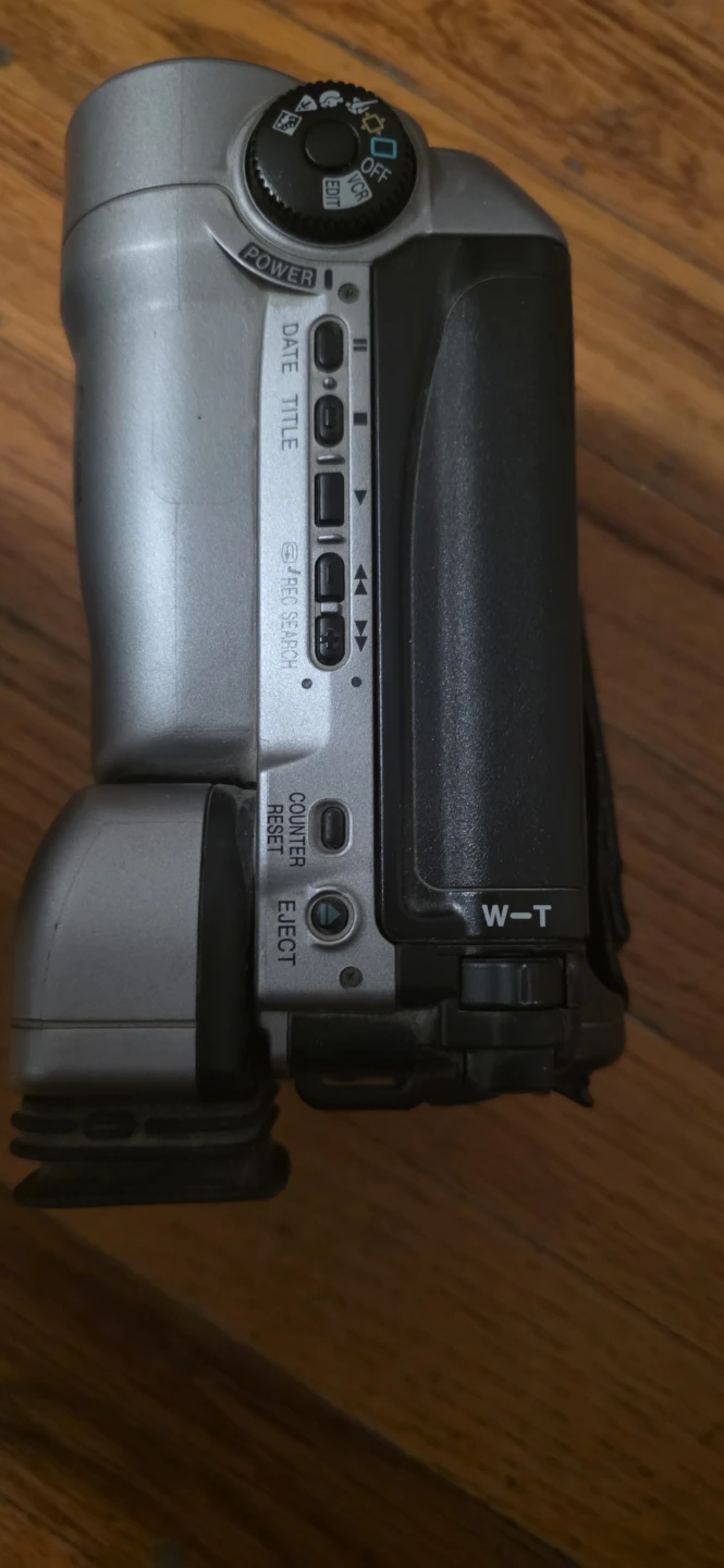 Canon ES70 8mm Video Camcorder parts only