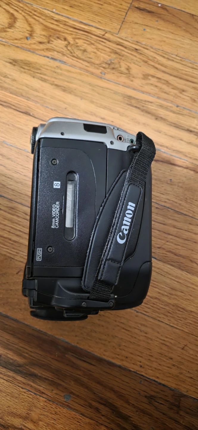 Canon ES70 8mm Video Camcorder parts only - photo 4