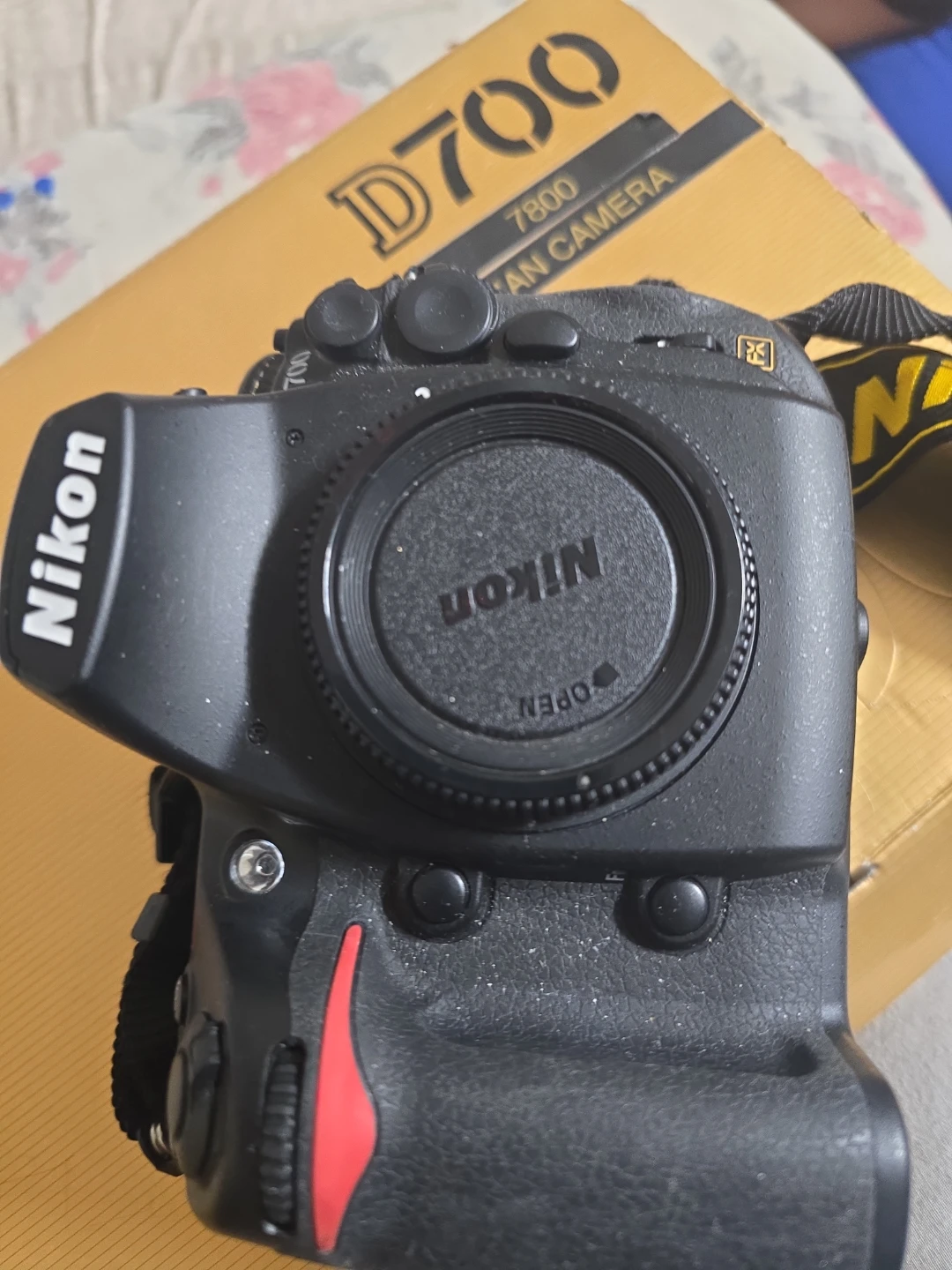 Nikon D700  street portrait  king