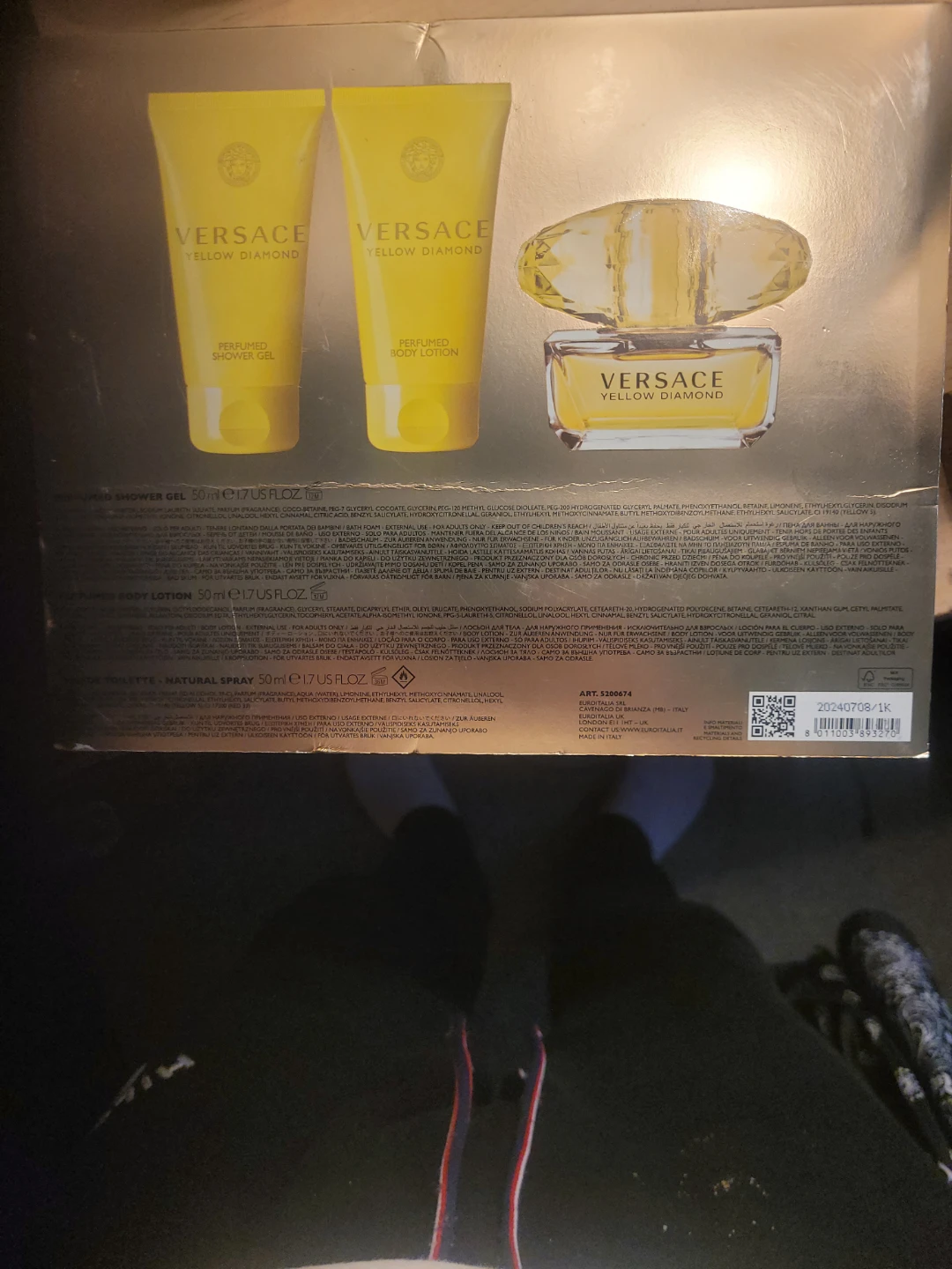 Versace Yellow Diamond Eau de Toilette Gift Set - photo 2