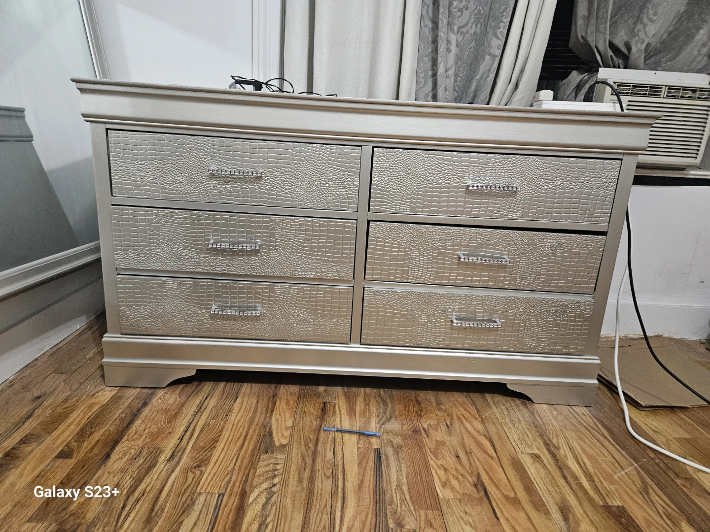 Silver Dresser and Nightstand Set with Crocodile Texture
