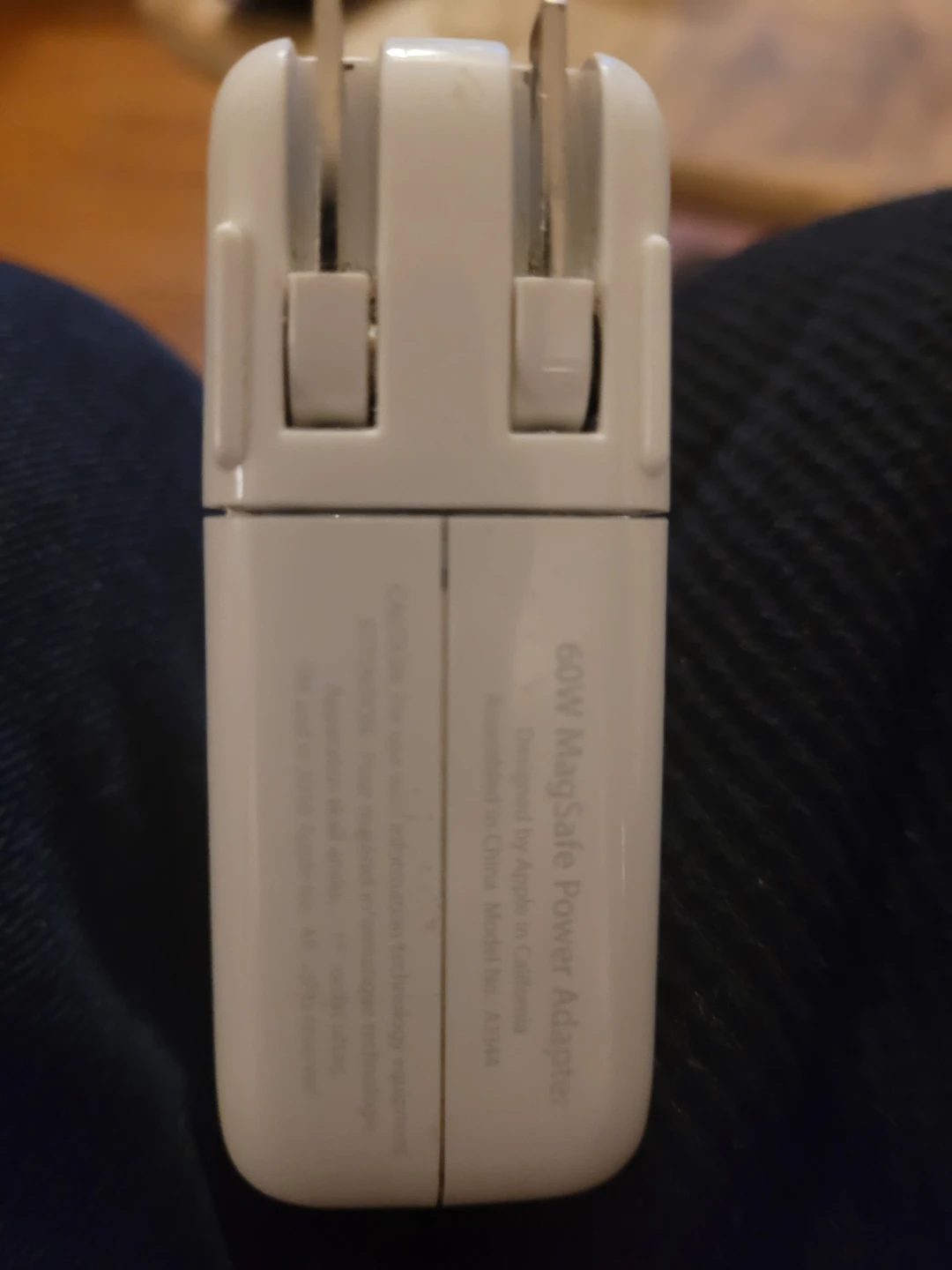 Apple 60W MagSafe Power Adapter
