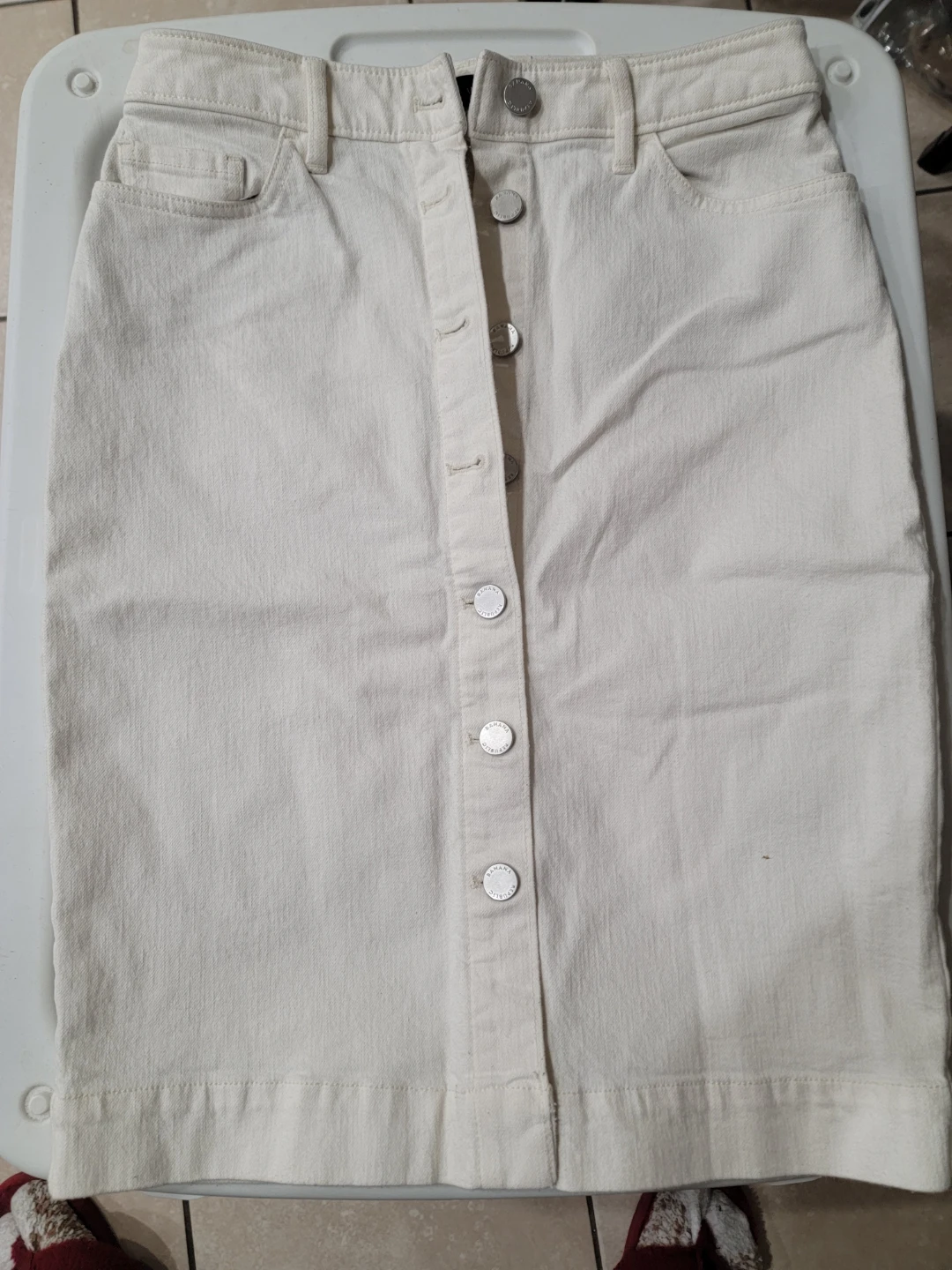 Banana Republic White Denim Button-Front Skirt Size 0