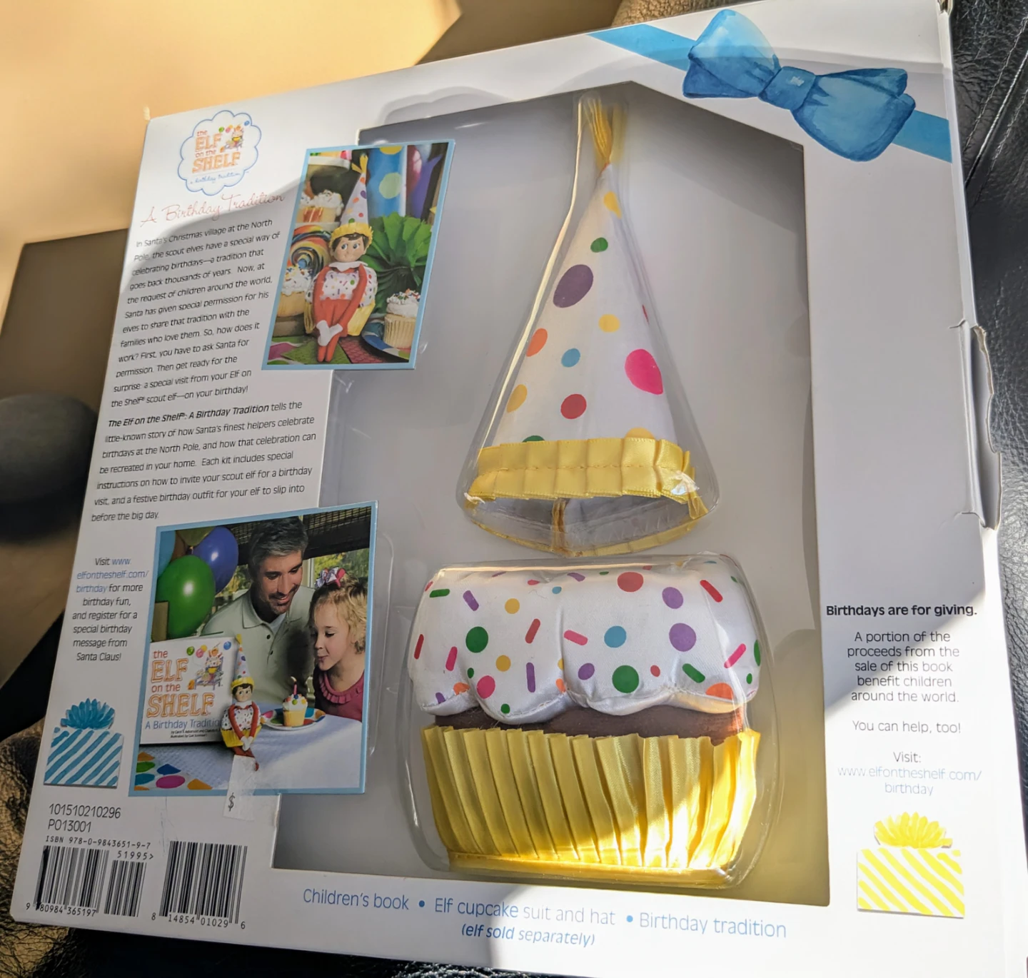 The Elf on the Shelf: Bday Book, Cupcake Suit & Birthday Hat - photo 2