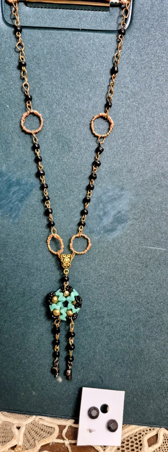 New Beaded Necklace with Turquoise and Gold  &1 stud earrings - photo 2
