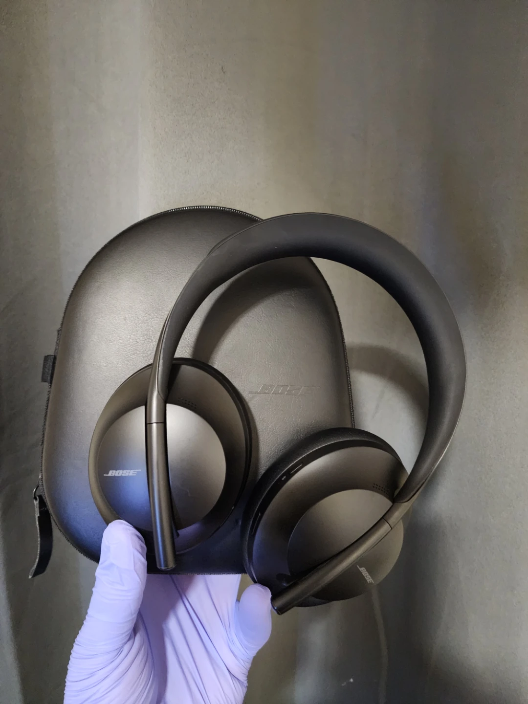 Bose Noise Cancelling Headphones 700