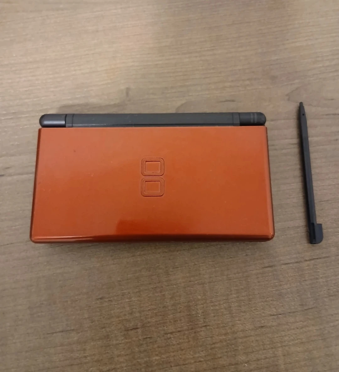 Red Nintendo DS Lite - photo 2