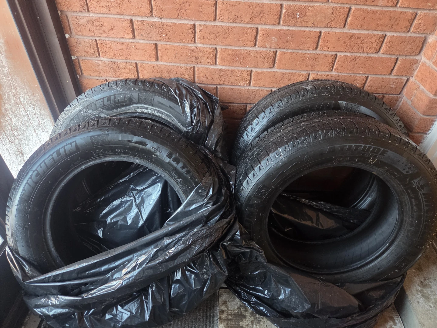 Michelin Latitude X-Ice Winter Tires (Set of 4)🏆