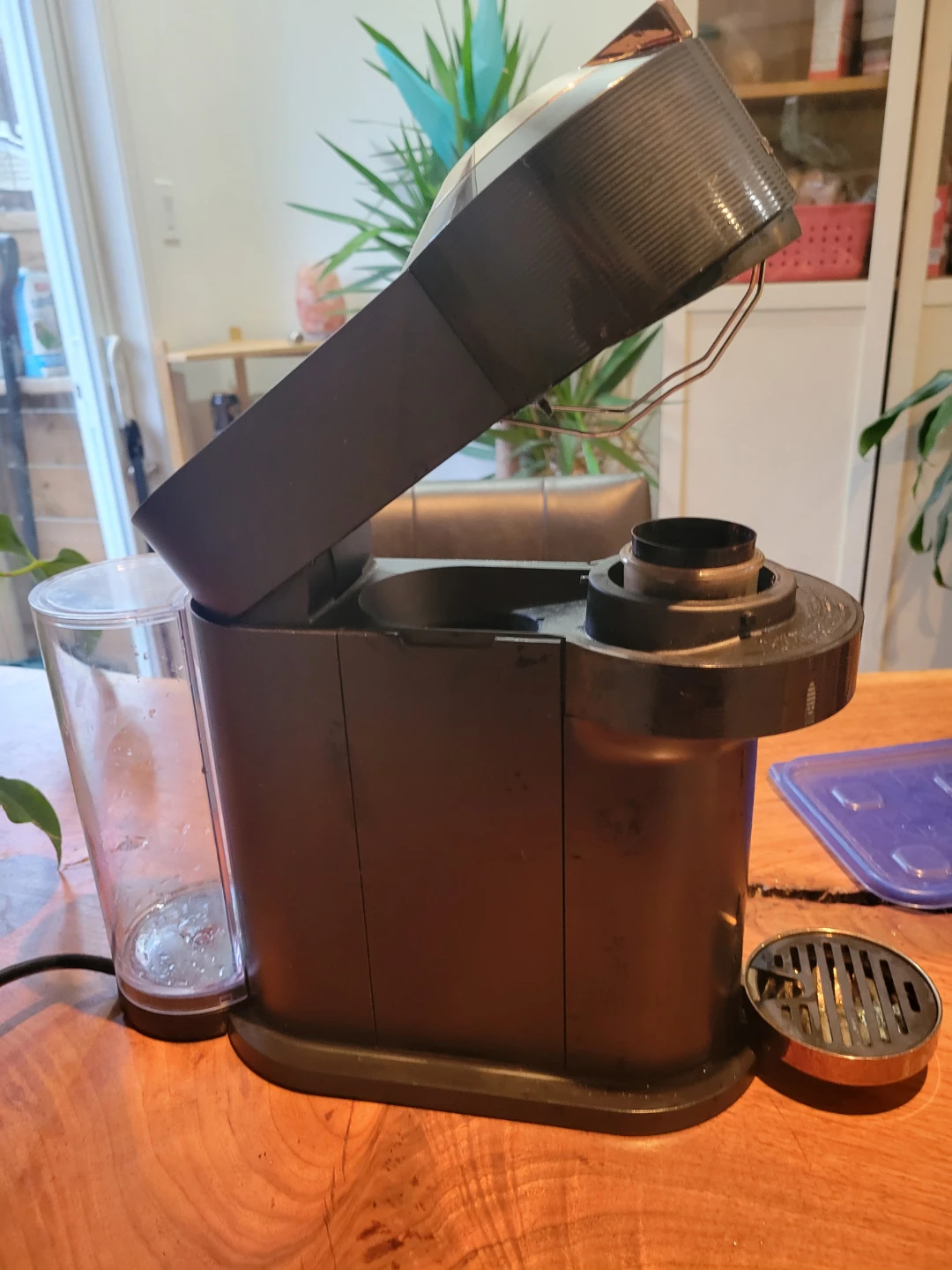 Nespresso VertuoPlus Coffee Machine - photo 4