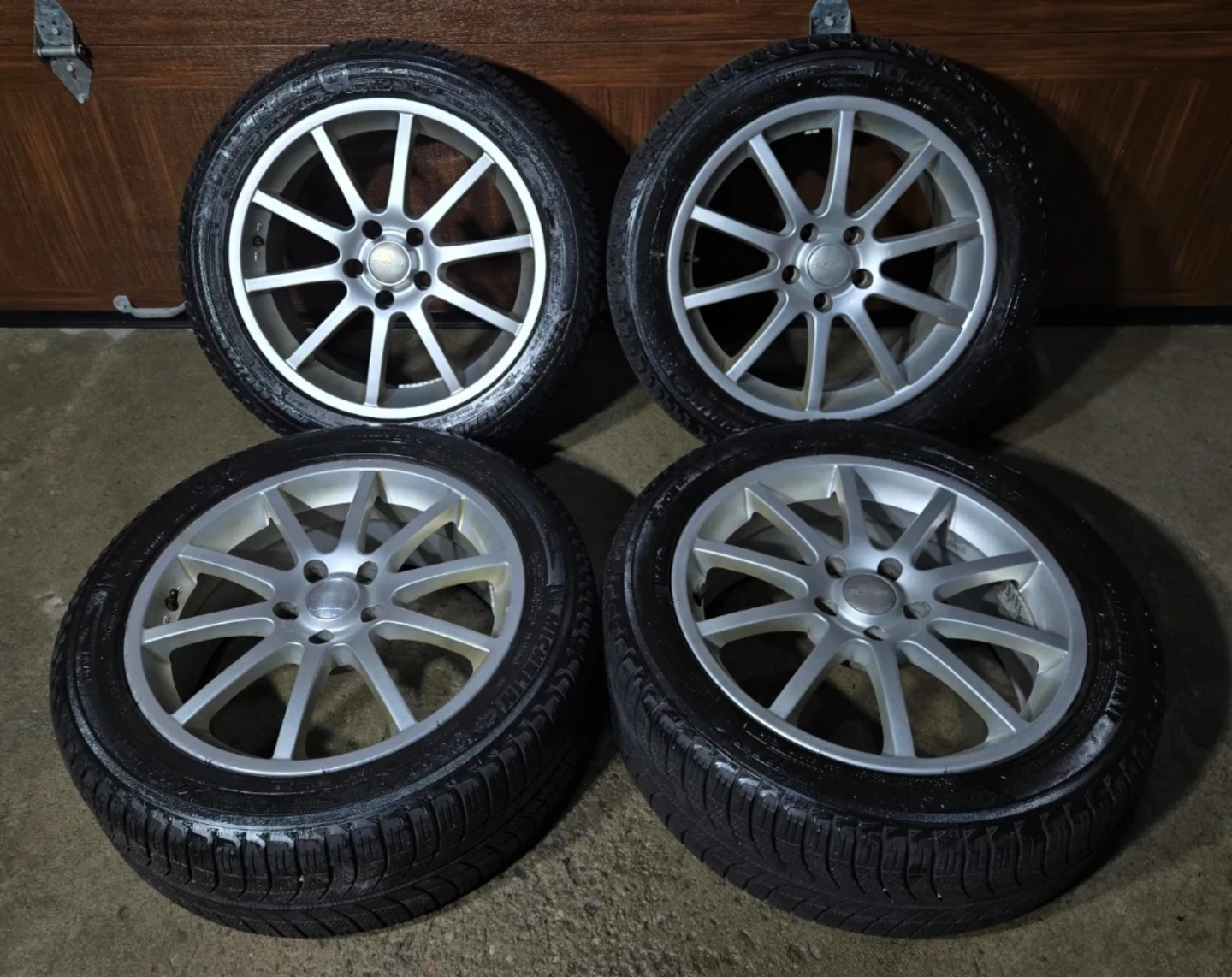 Set of 4 Michelin X-Ice winter tires on RSSW alloy rims