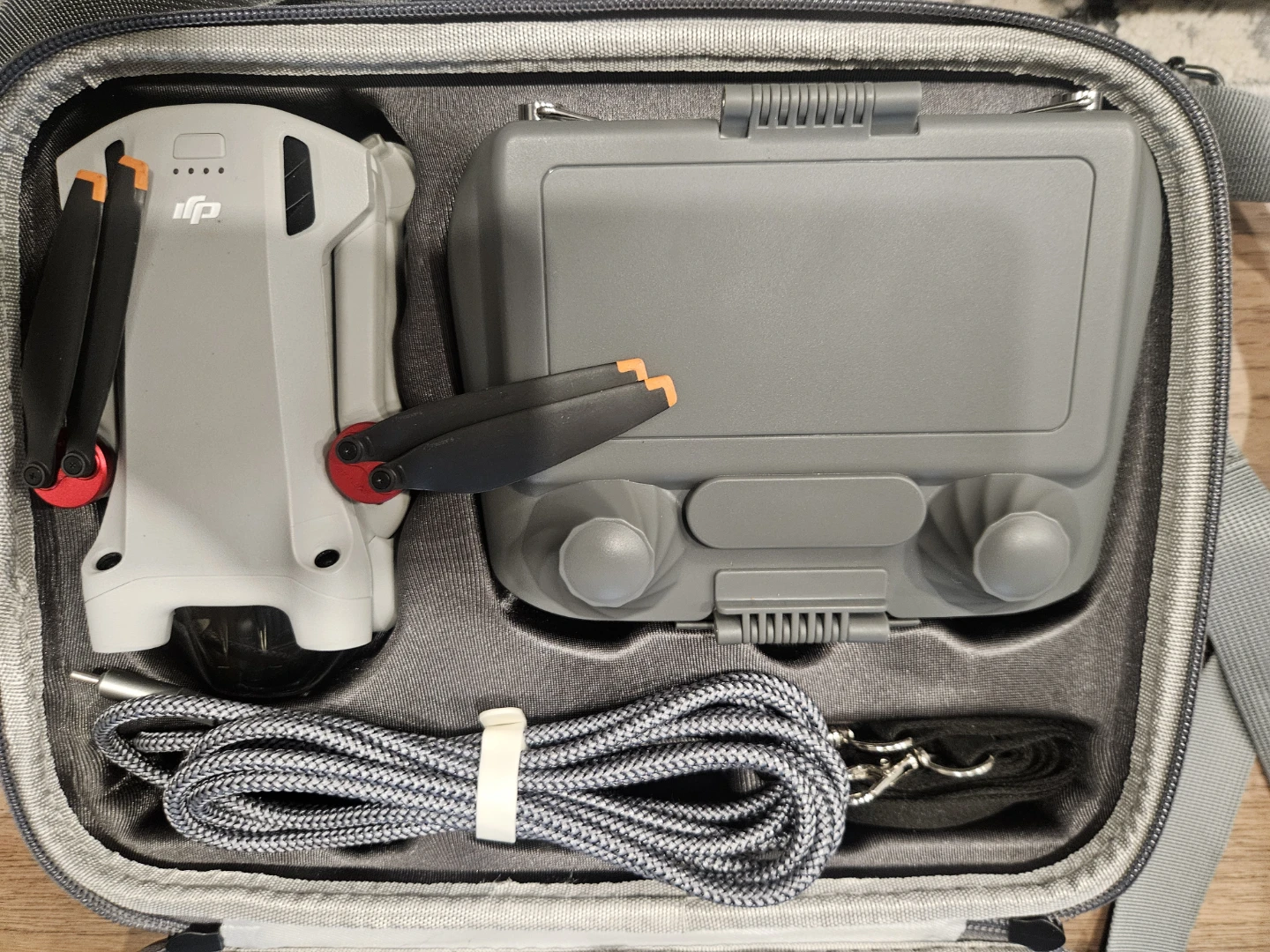 DJI Mini 3 Pro with Accessories - Mint! - photo 2