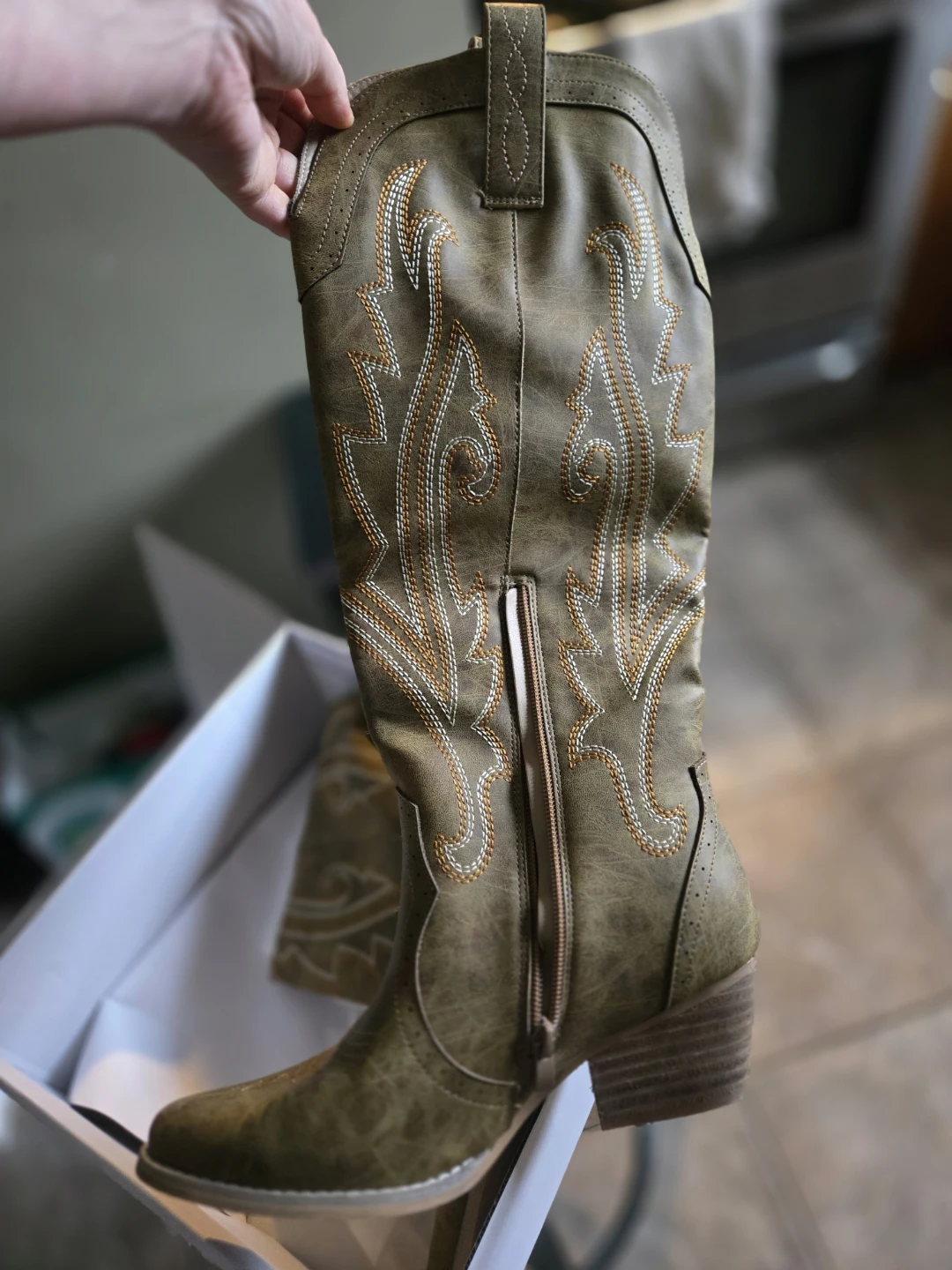 Tan Western Boots - Women's Size 8 - photo 3