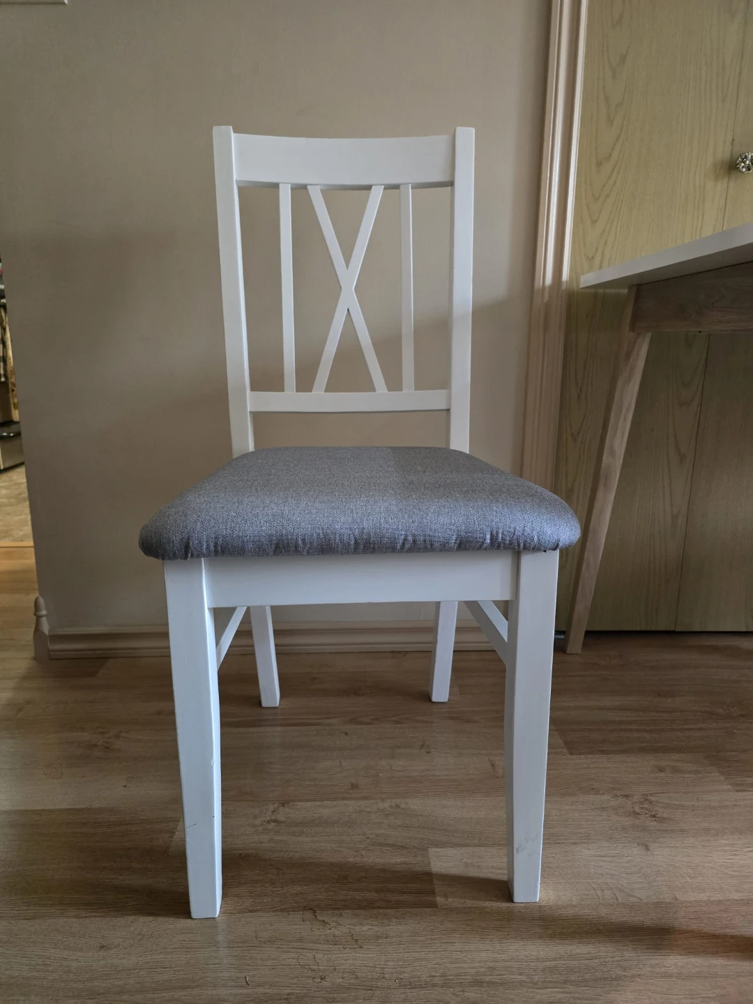 White Dining Table and Chairs Set - photo 3