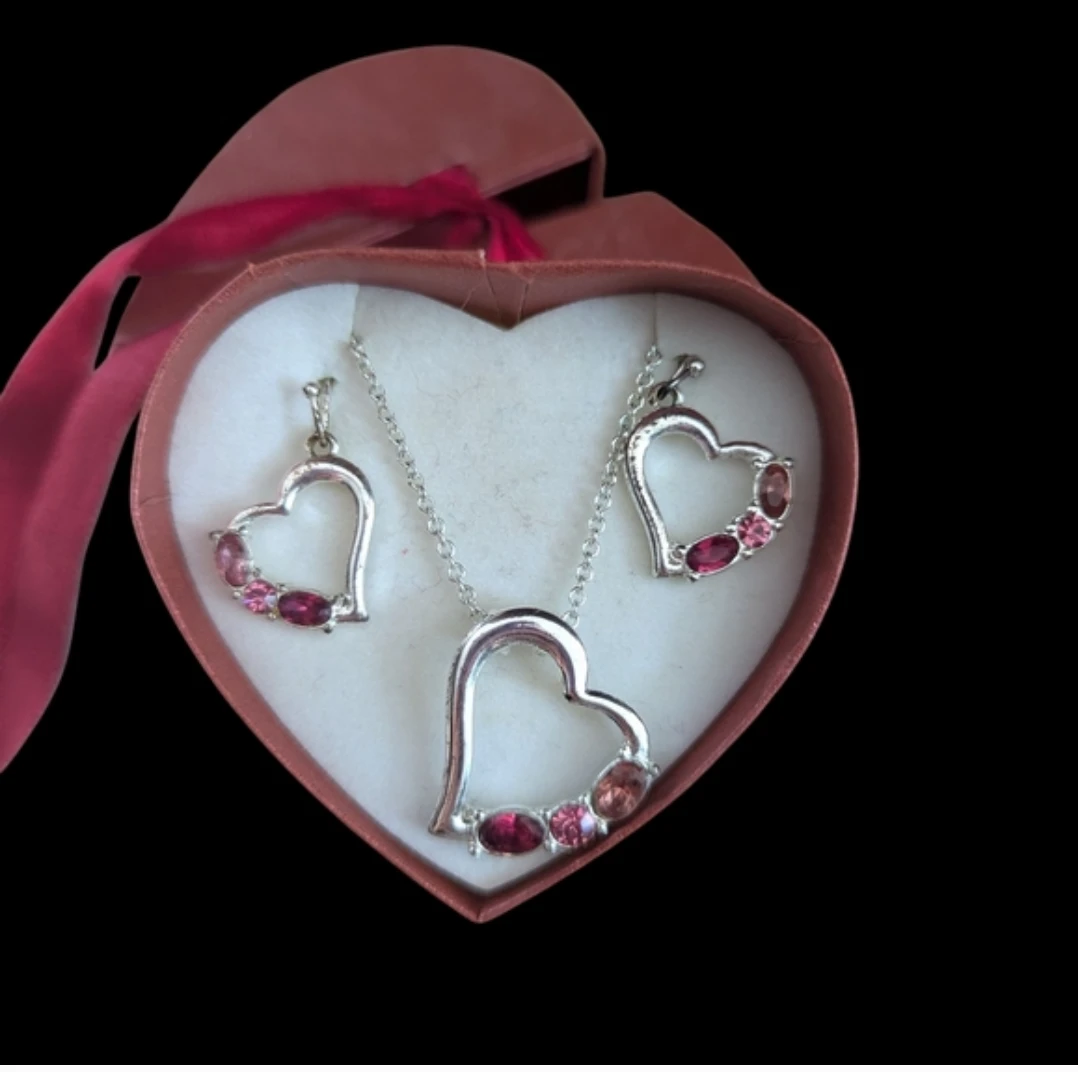 Heart Pendant Necklace & Earring Set - photo 3