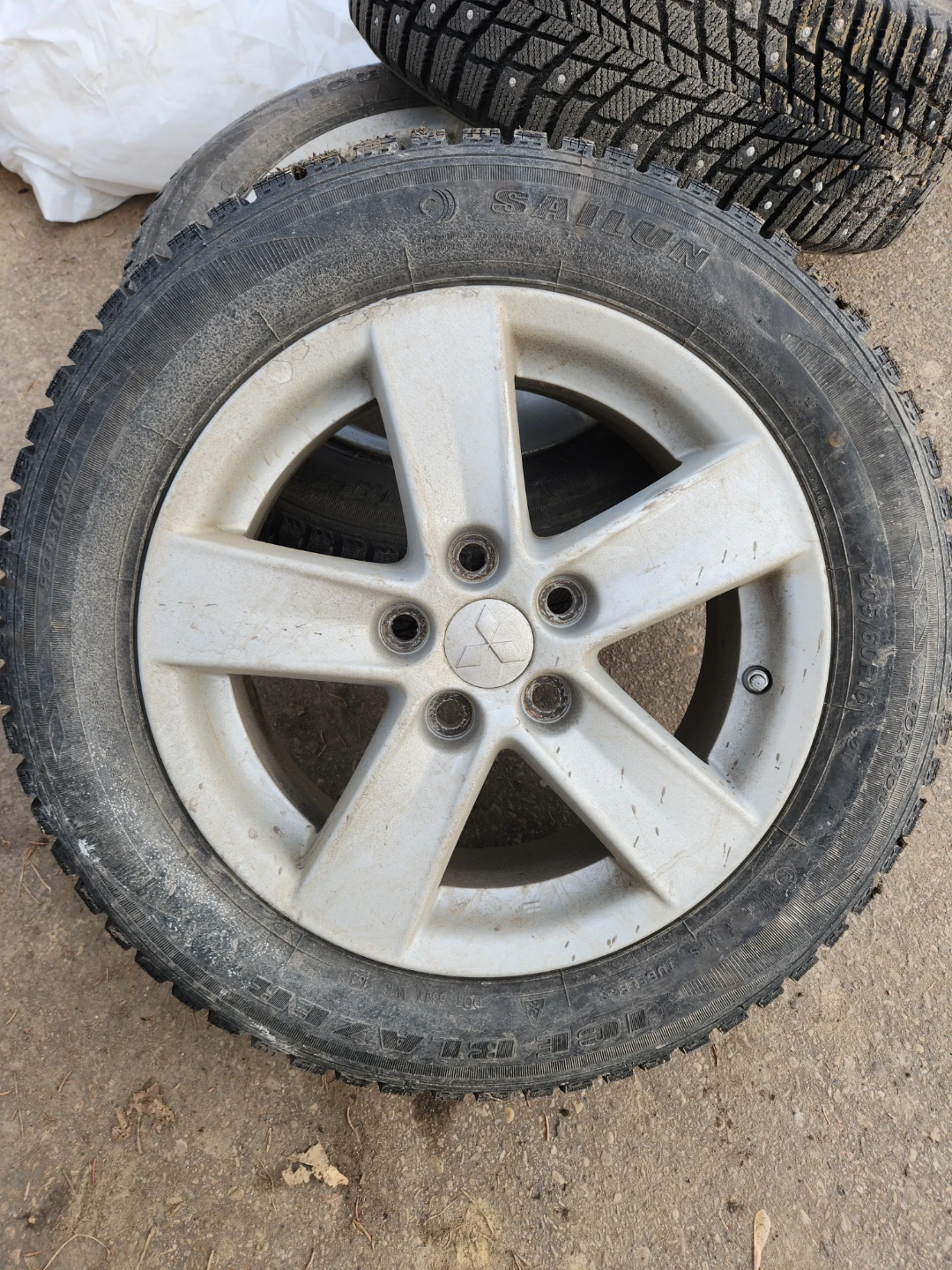 Sailun Ice Blazer WSTX Winter Tires with Studs - photo 3