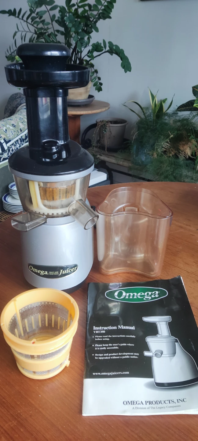 Omega VRT350 Juicer Low Speed