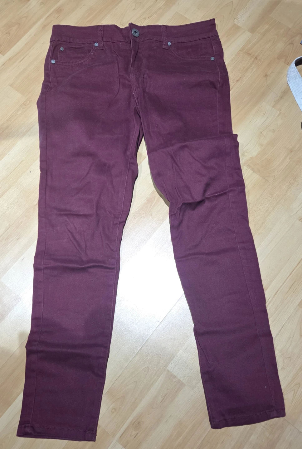Velvet Heart Burgundy Skinny Jeans Size 28