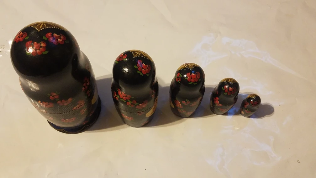 Set of 5 Hand-Painted Nesting Dolls - photo 2