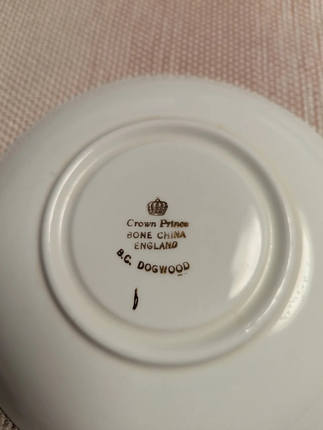 Crown Prince Bone China Saucer - Dogwood Pattern - photo 2