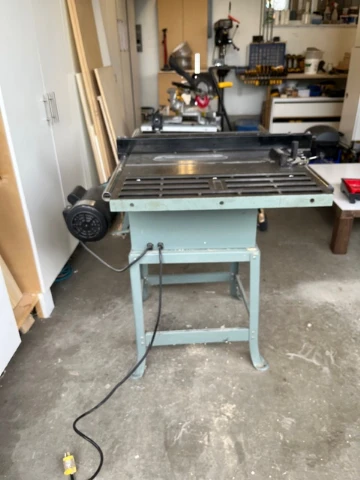 Delta Table Saw - photo 3